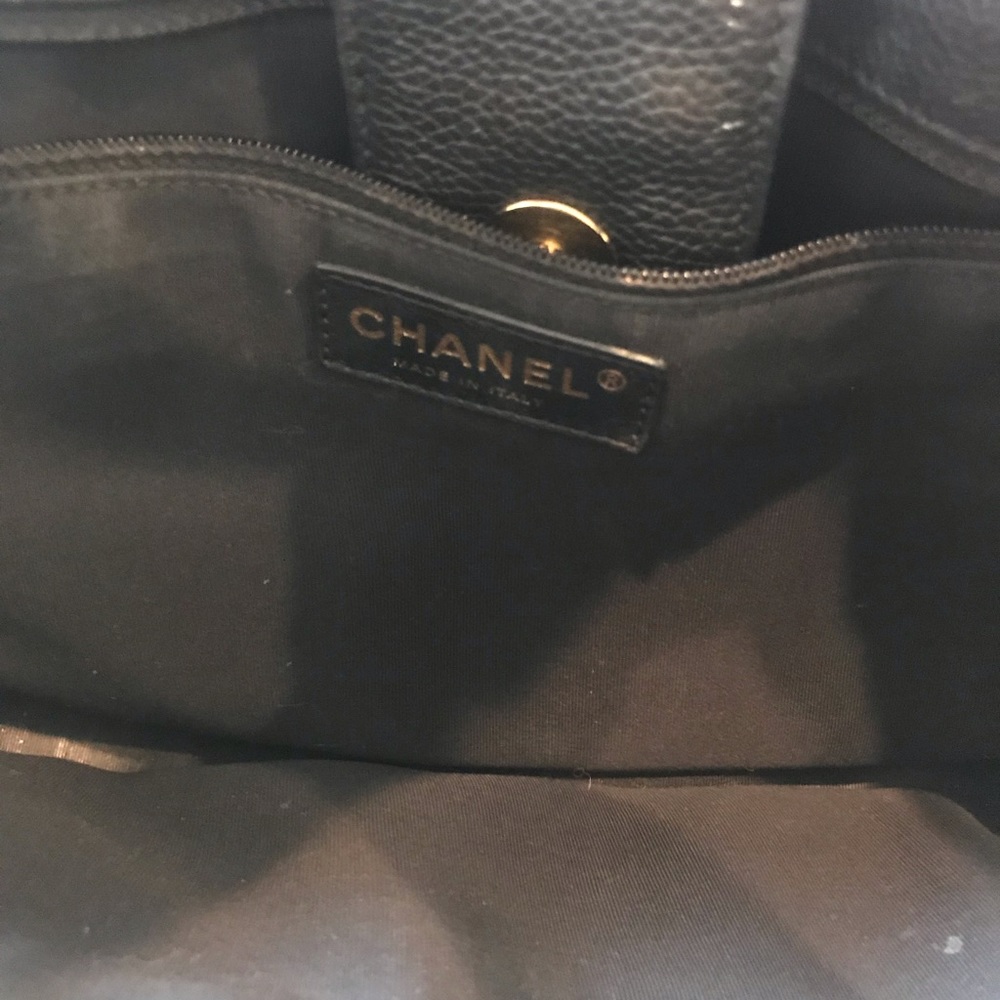 Chanel Purse - Picture 2 of 4